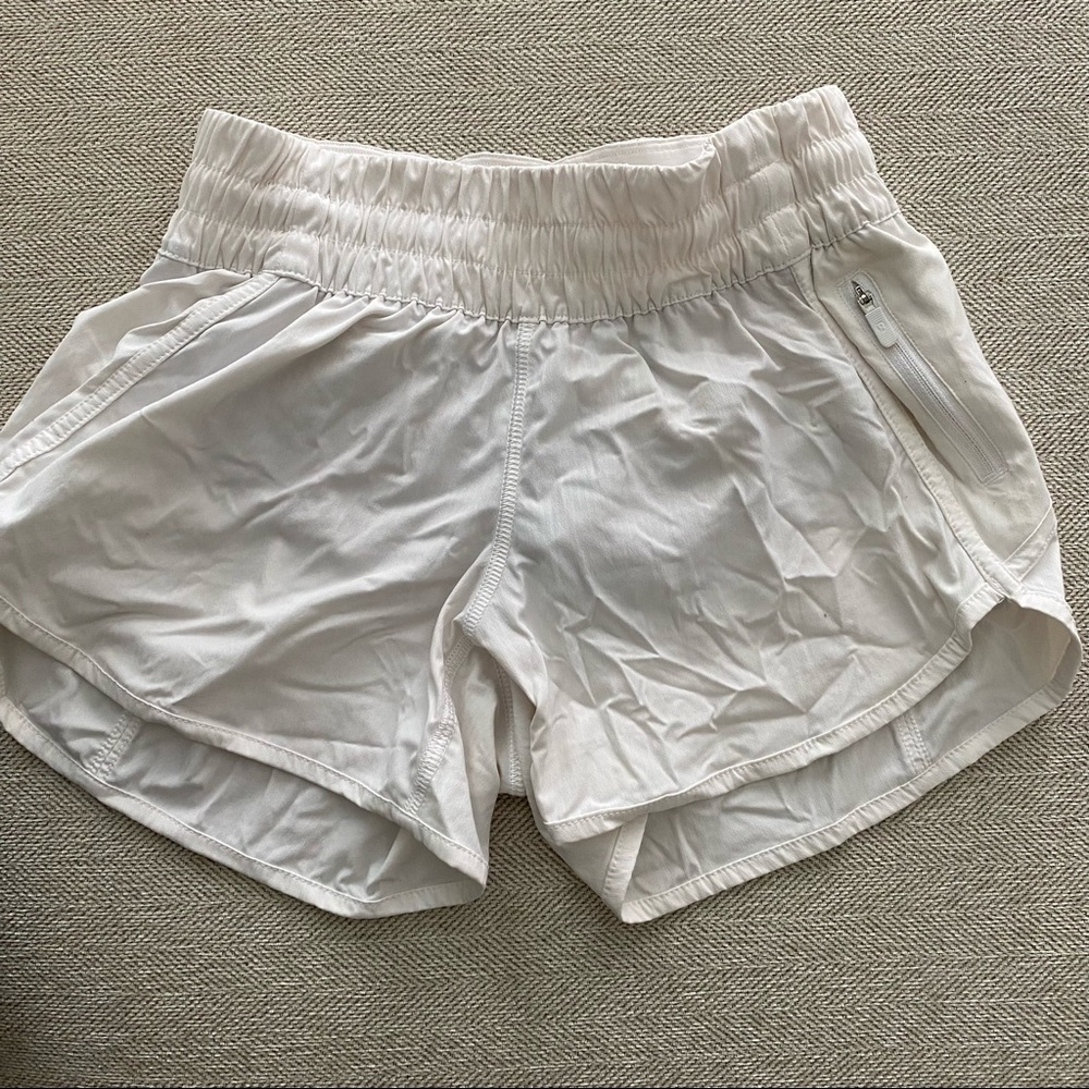 Lululemon Tracker Short 4"